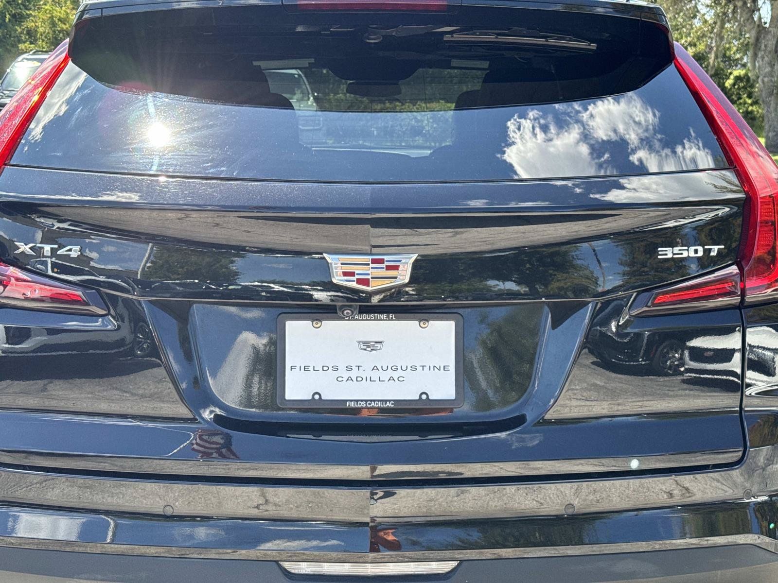 Certified 2025 Cadillac XT4 Premium Luxury FWD image 10