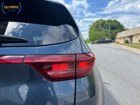 Used 2022 Kia Sportage LX AWD/4WD image 17