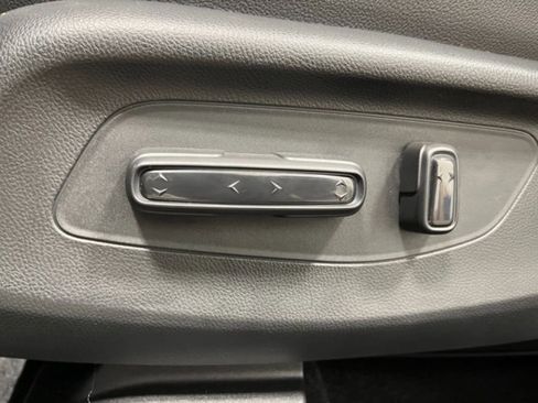 New 2026 Honda HR-V EX-L image 10