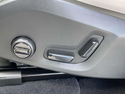 New 2026 Volvo XC90 B6 Plus w/ Protection Package Premier image 7