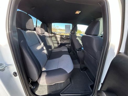 Used 2023 Toyota Tacoma TRD Off-Road w/ Technology Package image 30