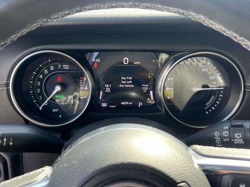 Used 2022 Jeep Wrangler Unlimited Rubicon 4xe w/ Steel Bumper Group AWD/4WD image 25