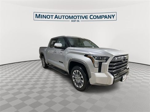 Used 2024 Toyota Tundra Limited image 2
