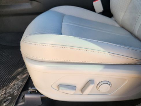 New 2026 Kia Sorento S w/ S Panoramic Sunroof Package image 17