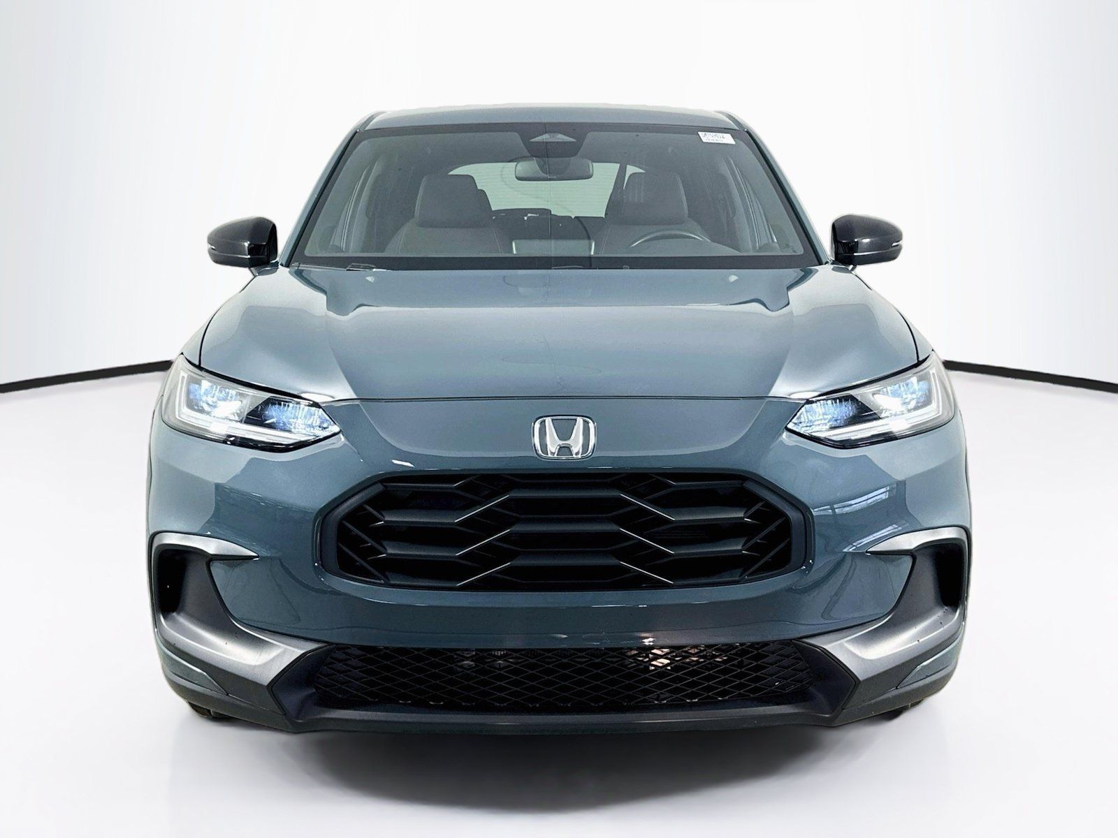 Used 2025 Honda HR-V Sport image 2