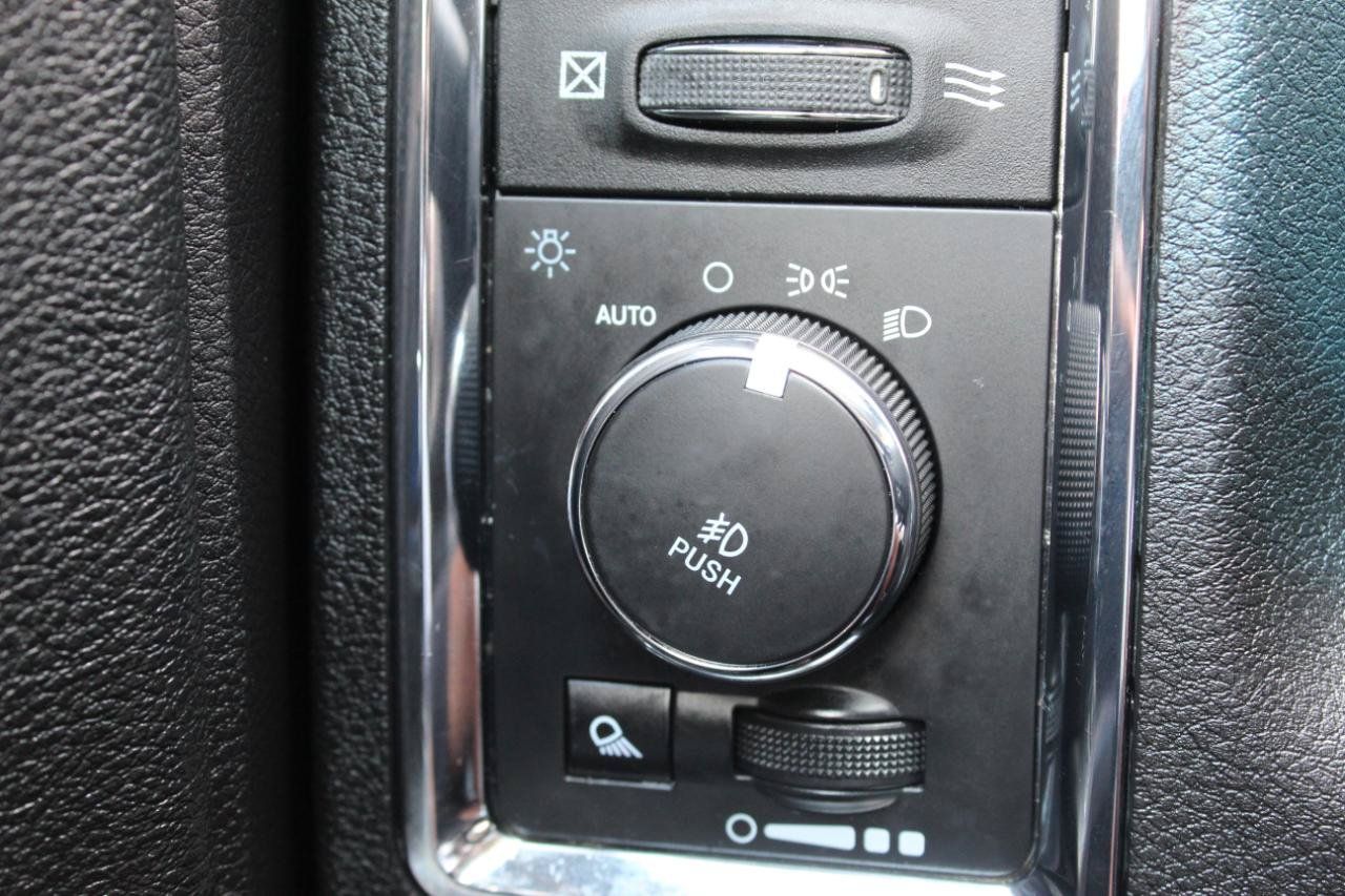 Used 2016 RAM 3500 Laramie AWD/4WD image 27