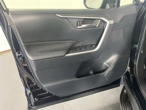 Used 2022 Toyota RAV4 XLE w/ Convenience Package AWD/4WD image 24