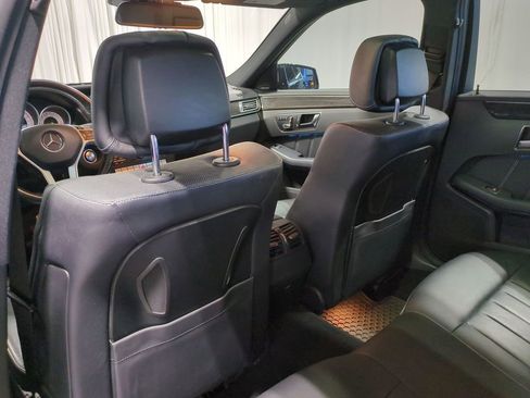 Used 2016 Mercedes-Benz E 400 4MATIC Sedan image 18