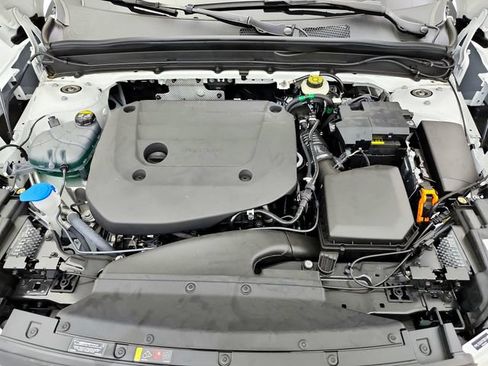 New 2026 Volvo XC40 B5 Plus w/ Protection Package Premier AWD/4WD image 32