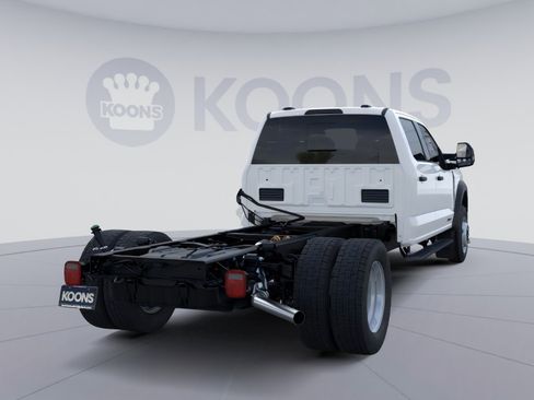 New 2026 Ford F550 4x4 Crew Cab image 11