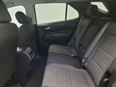 Used 2024 Chevrolet Equinox LT FWD image 18