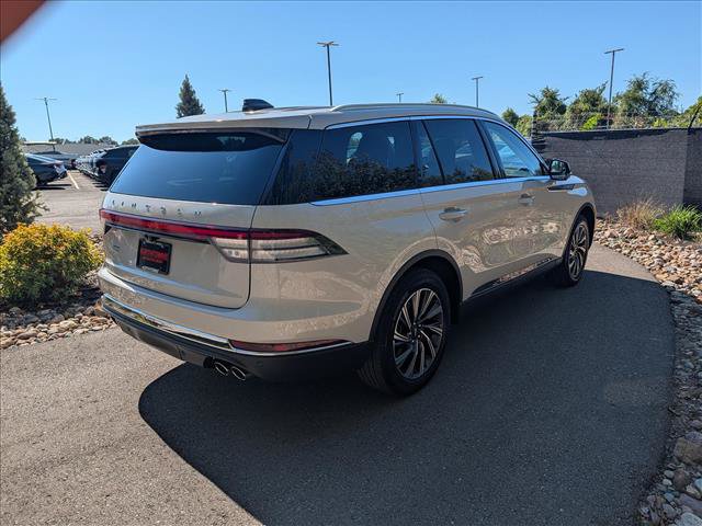 Used 2025 Lincoln Aviator AWD w/ Equipment Group 101A image 5