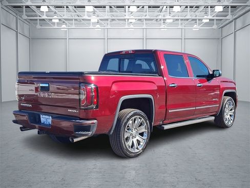 Used 2017 GMC Sierra 1500 Denali w/ Denali Ultimate Package image 6