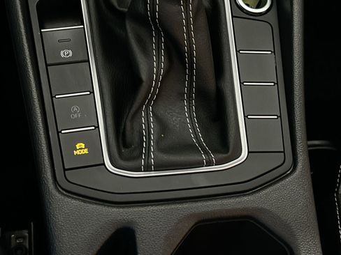 Used 2024 Volkswagen Jetta SEL image 31