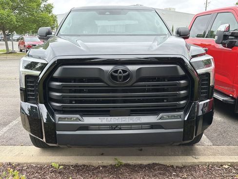Used 2023 Toyota Tundra SR5 RWD image 2