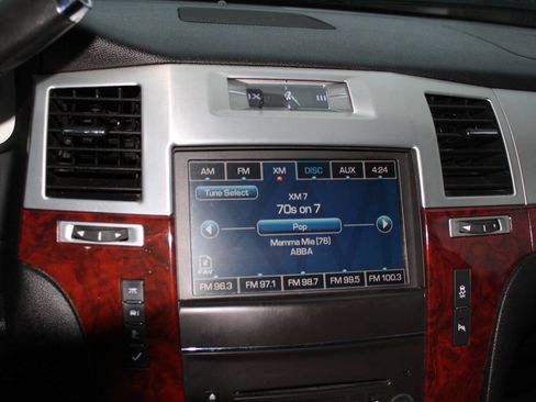 Used 2012 Cadillac Escalade ESV Luxury image 14