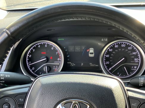 Used 2023 Toyota Camry XLE image 23