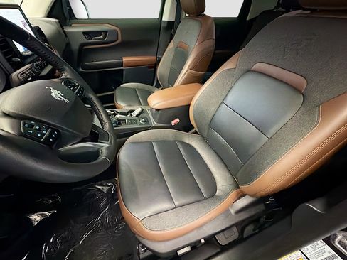 Used 2023 Ford Bronco Sport Outer Banks w/ Tech Package AWD/4WD image 11