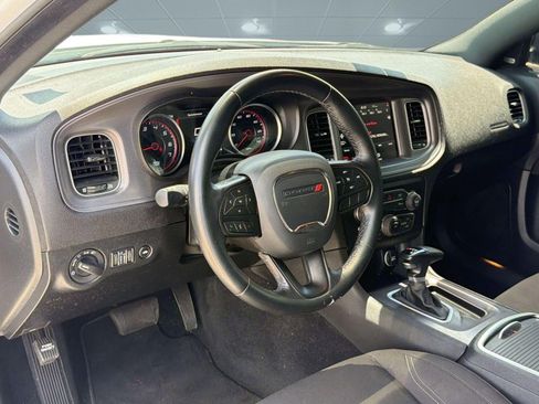 Used 2023 Dodge Charger SXT RWD image 4