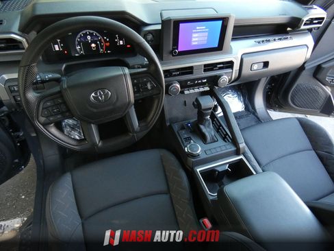 Used 2026 Toyota Tacoma SR5 AWD/4WD image 26