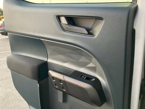 Used 2025 Ford Maverick XL w/ Equipment Group 102A image 12