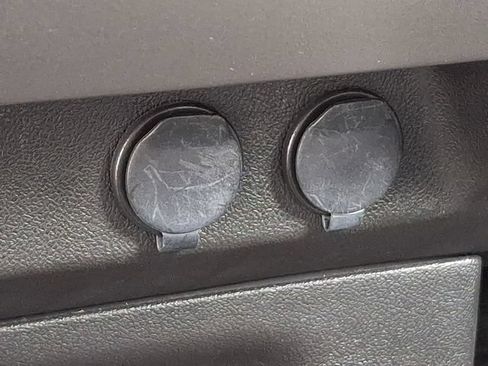 Used 2012 Chevrolet Colorado LT AWD/4WD image 16