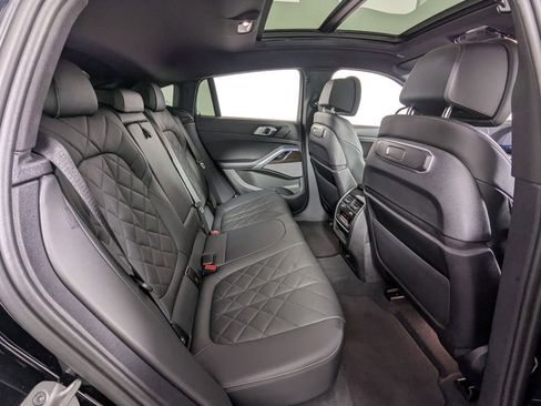 Used 2024 BMW X6 xDrive40i image 29
