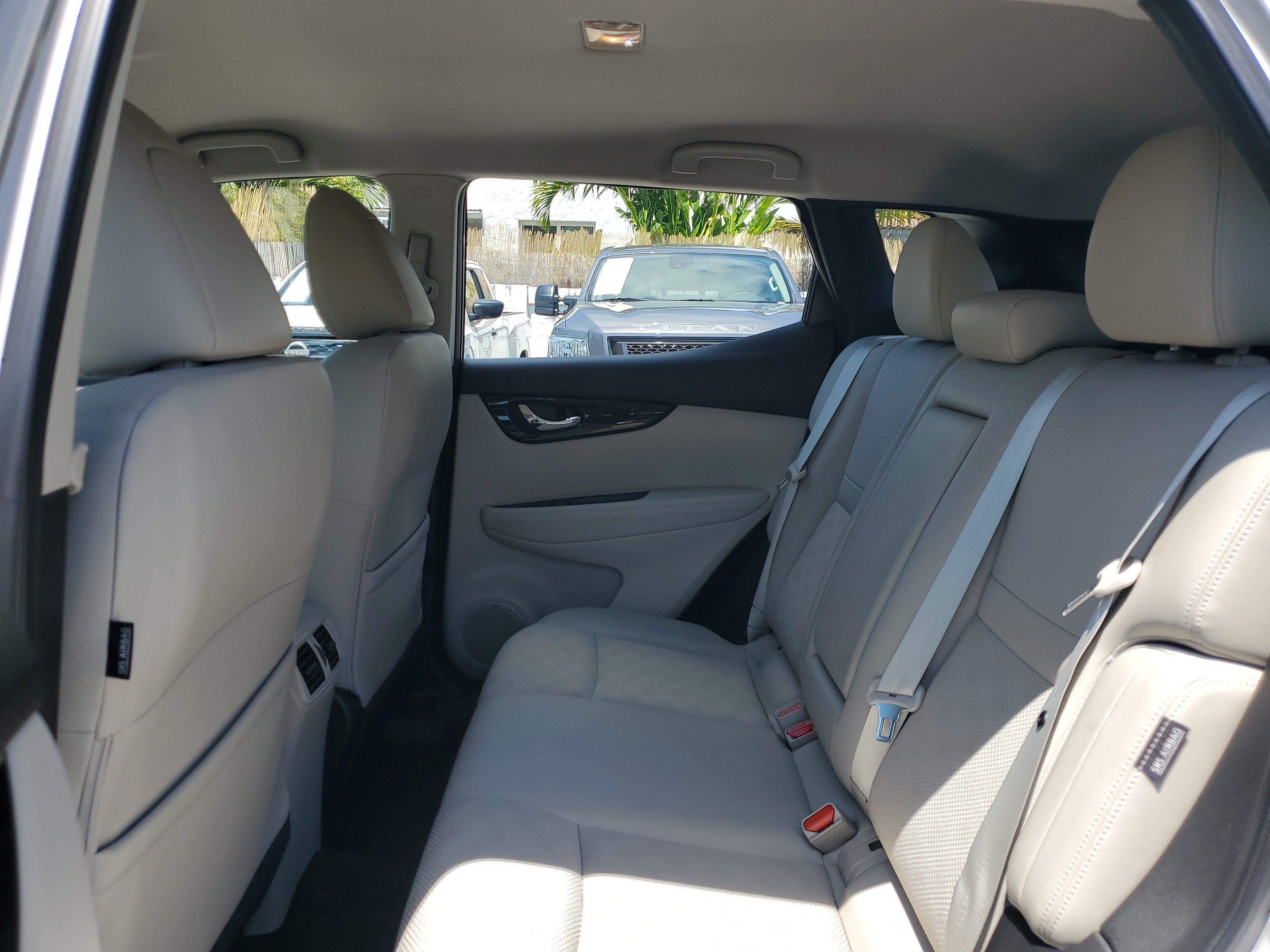 Certified 2022 Nissan Rogue Sport SV w/ Technology Package FWD image 12