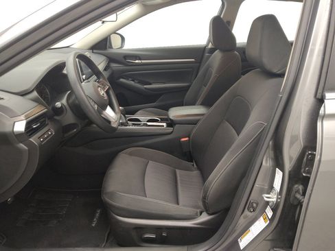 Used 2023 Nissan Altima 2.5 SV image 17