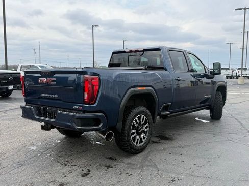 Used 2021 GMC Sierra 2500 AT4 w/ AT4 Premium Plus Package image 2