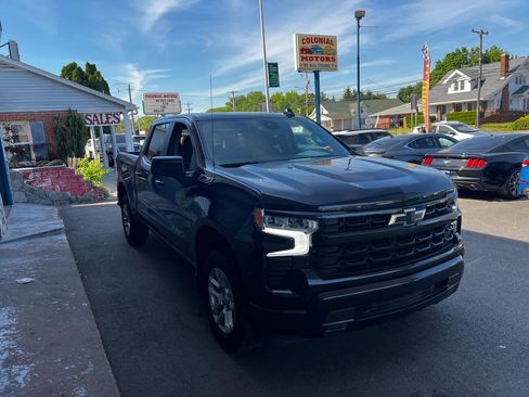 Used 2022 Chevrolet Silverado 1500 RST AWD/4WD image 4