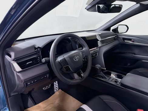 New 2026 Toyota Camry SE w/ Convenience Package AWD/4WD image 9