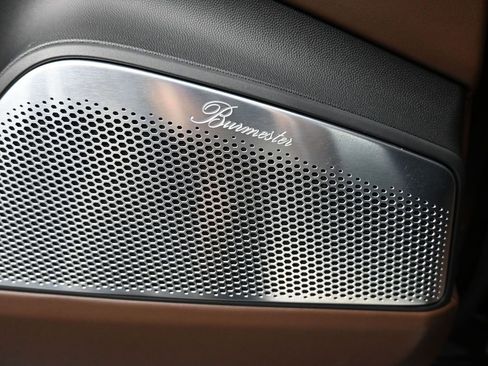 Used 2025 Porsche Macan 4 Electric image 24