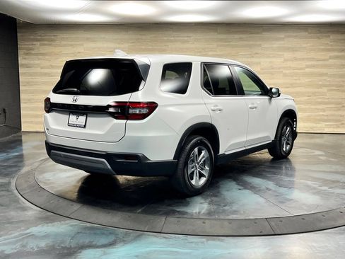 Used 2025 Honda Pilot EX-L image 21