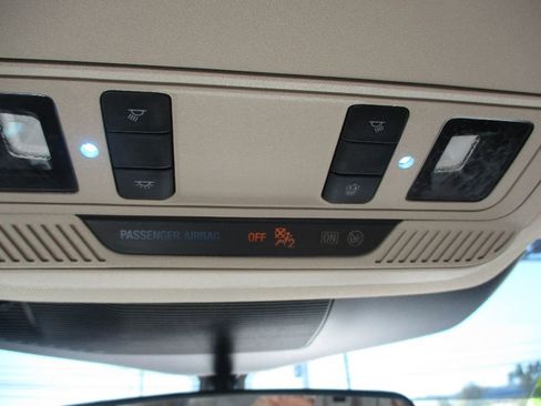 Certified 2021 Ford Explorer XLT w/ Equipment Group 202A image 19