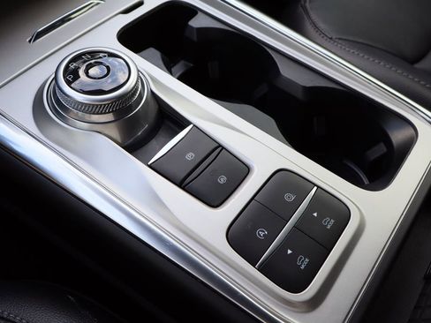 Used 2021 Ford Explorer Limited w/ Equipment Group 301A image 17