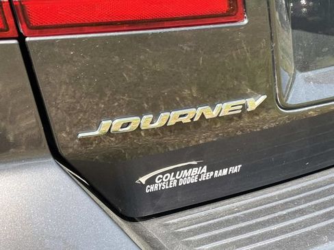 Used 2018 Dodge Journey SXT w/ Connectivity Group FWD image 10