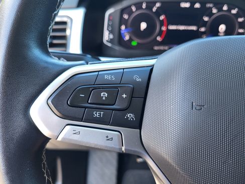 Used 2022 Volkswagen Atlas SEL image 21