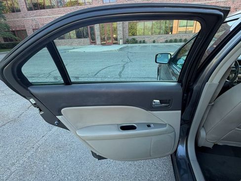 Used 2011 Ford Fusion SEL FWD image 14