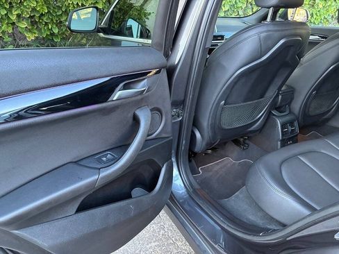 Used 2018 BMW X2 sDrive28i w/ Convenience Package FWD image 29