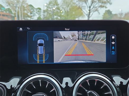 Certified 2025 Mercedes-Benz GLA 250 image 25