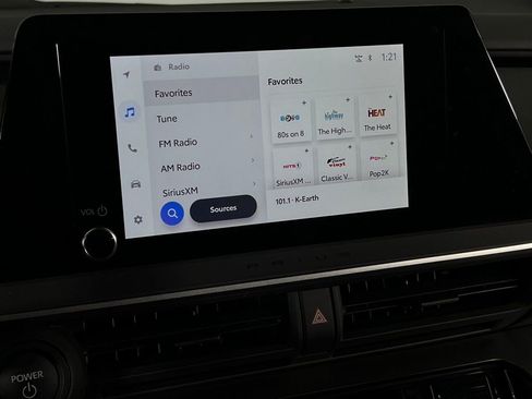 Used 2025 Toyota Prius LE image 18