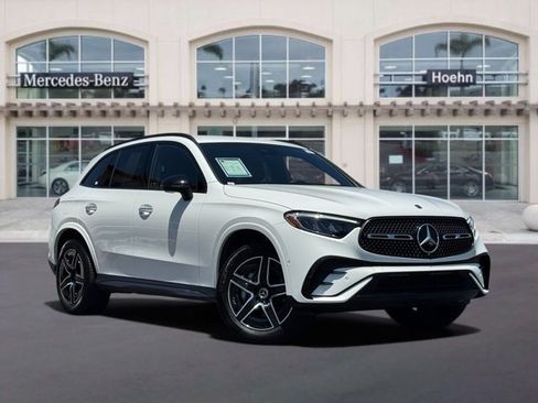 Used 2025 Mercedes-Benz GLC 300 4MATIC image 1