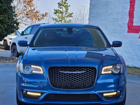 Certified 2023 Chrysler 300 Touring L w/ Popular Equipment Group image 2