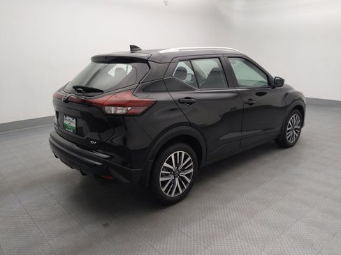 Used 2023 Nissan Kicks SV FWD image 10