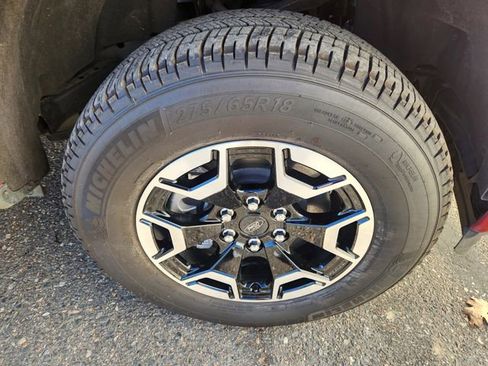 Used 2023 Ford F150 Lightning XLT image 23