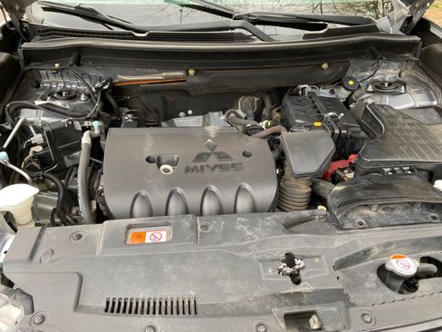 Used 2017 Mitsubishi Outlander ES image 13