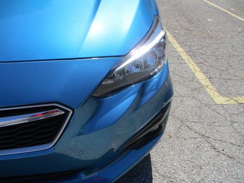 Used 2018 Subaru Impreza 2.0i Premium image 24