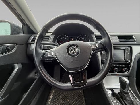 Used 2019 Volkswagen Passat 2.0T Wolfsburg image 12