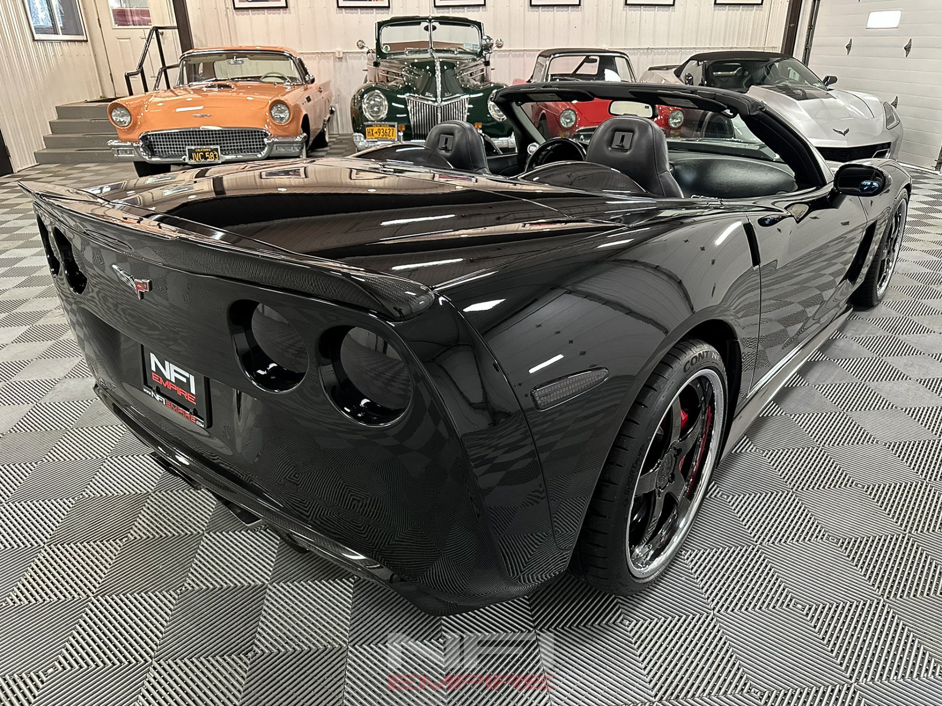 Used 2006 Chevrolet Corvette Coupe w/ Preferred Equipment Group RWD image 14